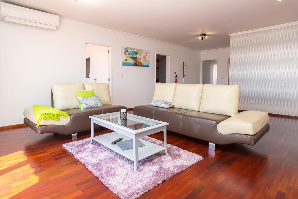 דירות פונשל Casa Dos Avos By Rent2U, Lda מראה חיצוני תמונה